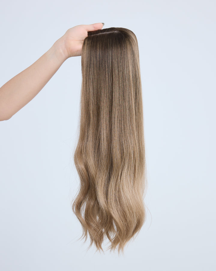 Dimensional Rooted Bronde 8x8 21 Inches Topper