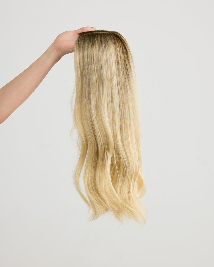 LUSH BLONDE // TOPPER // 20 INCHES // 8x8 CAP