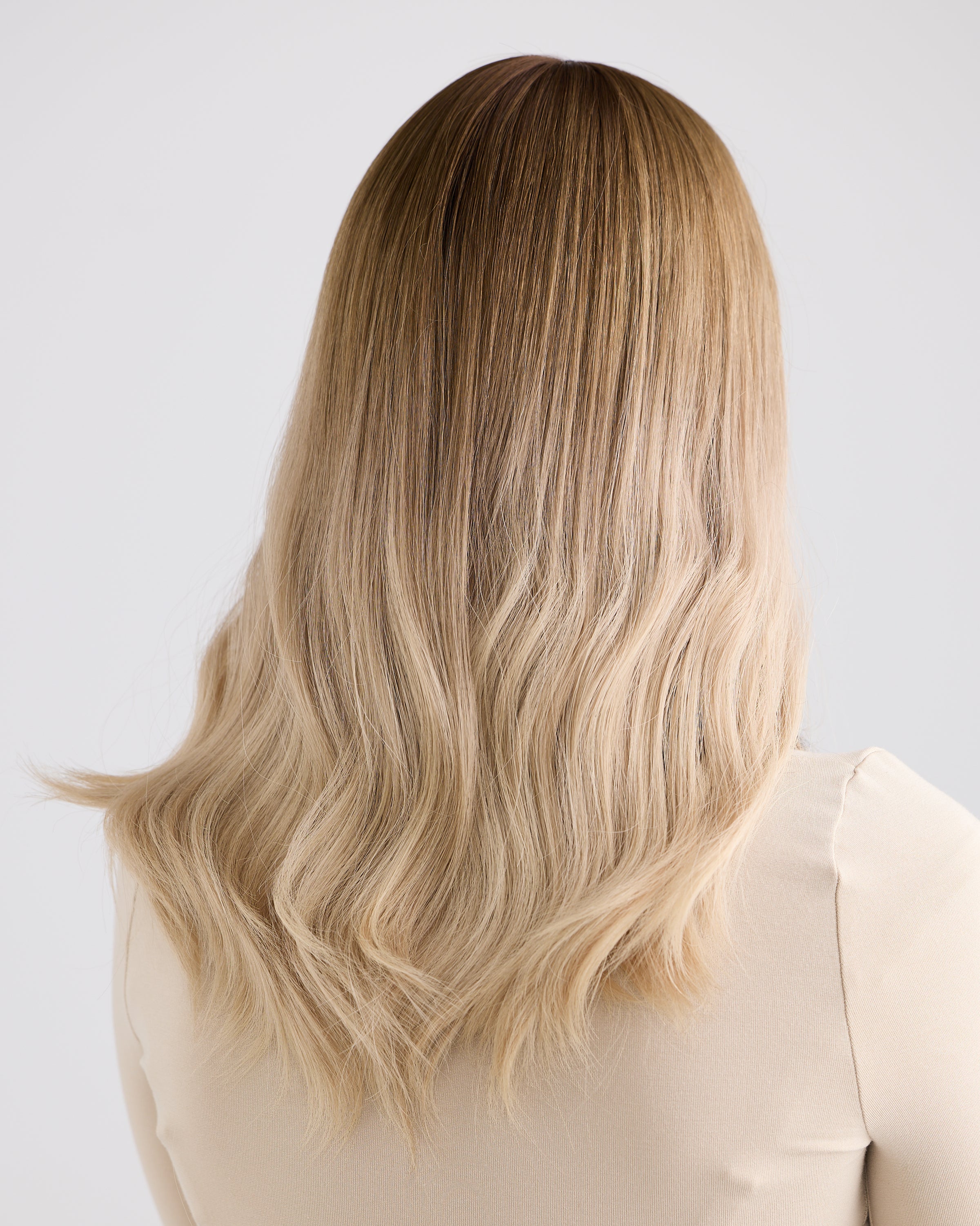 ROOTED BALAYAGE BLONDE // TOPPER // 18 INCHES // 8x8 CAP