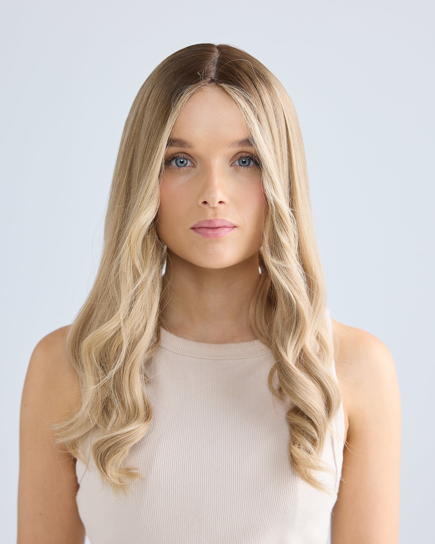 LIGHT HONEY BALAYAGE // TOPPER // 20 INCHES // 8x8 CAP