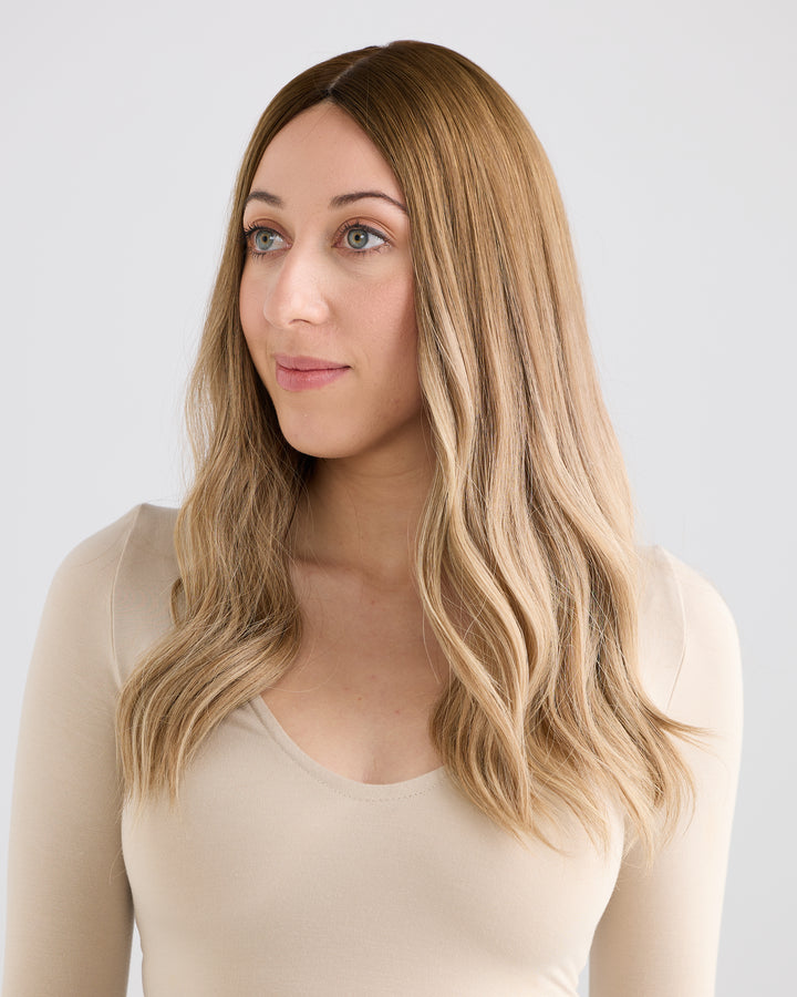 DIMENSIONAL BLONDE MELT // TOPPER // 18 INCHES // 8x8 CAP