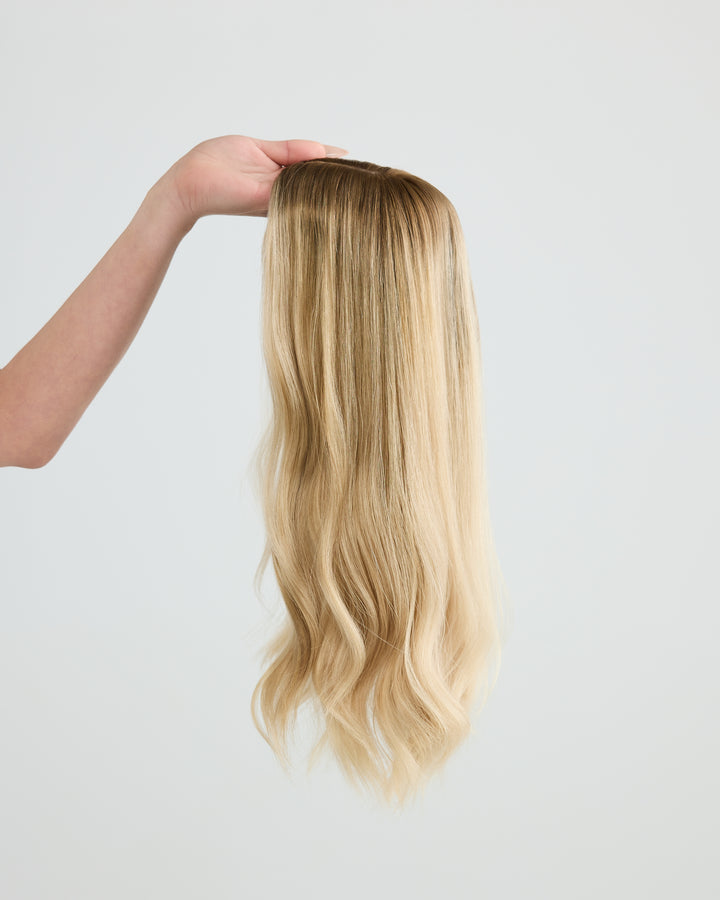 ROOTED BLONDE BALAYAGE // TOPPER // 18 INCHES // 8x8 CAP