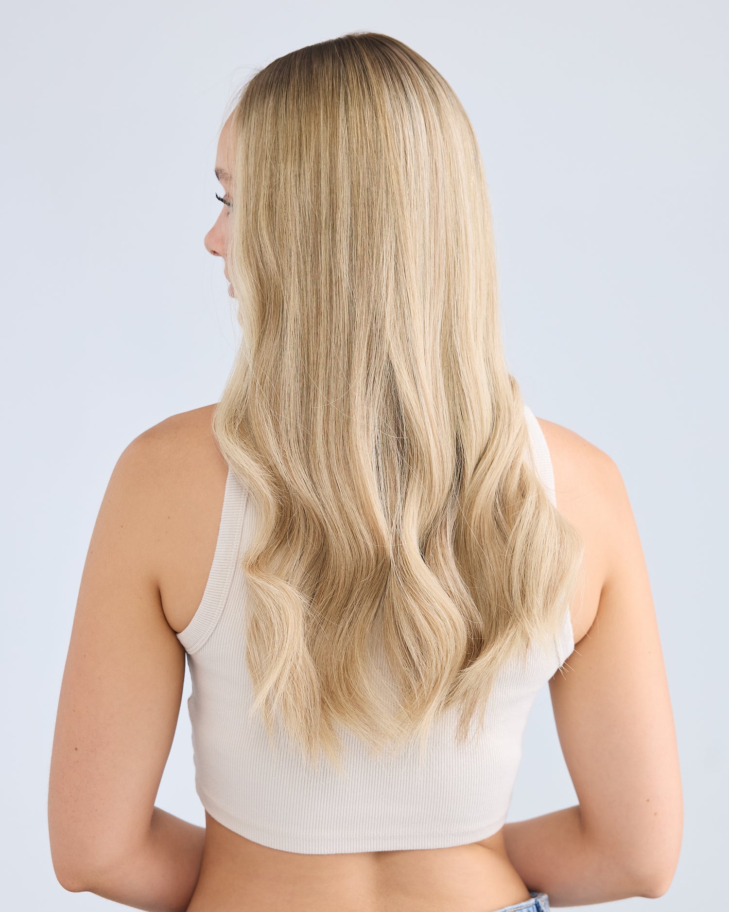 SOFT ASHY MELT // TOPPER // 22 INCHES // 8x8 CAP