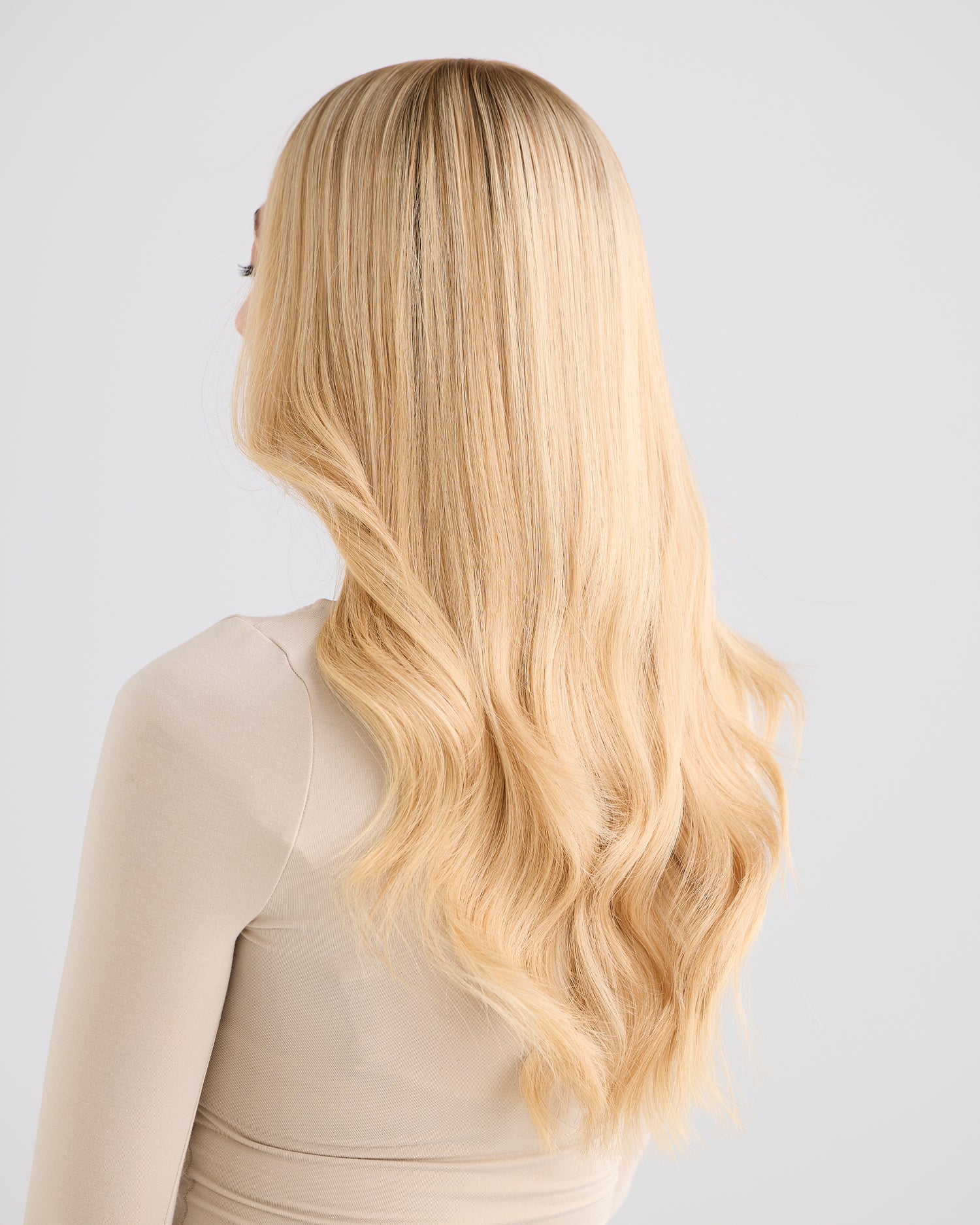 SOFT ROOTED BLONDE // GAME CHANGER WIG // 22 INCHES // M CAP