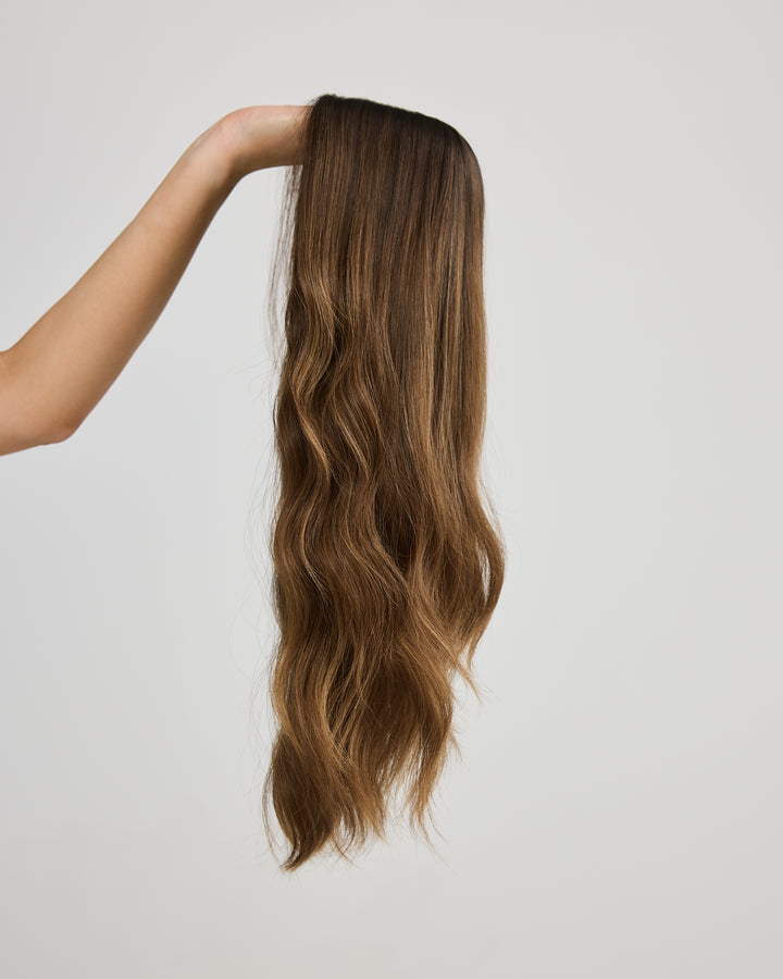 NEUTRAL BRUNETTE BALAYAGE // GAME CHANGER WIG // 22 INCHES // M CAP