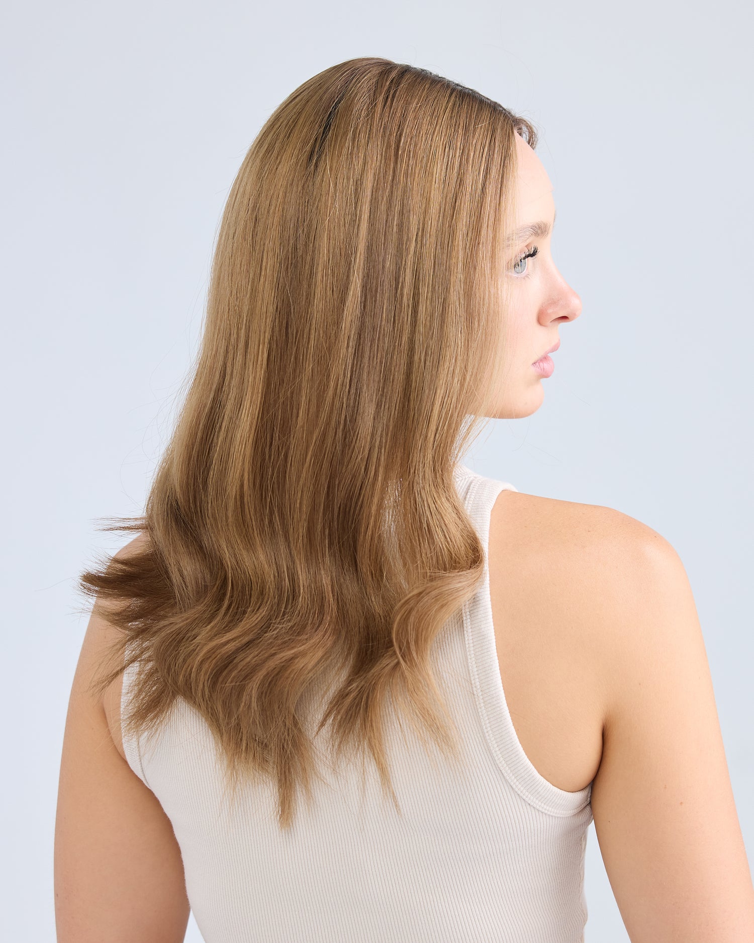 LIGHT HONEY BRUNETTE // GAME CHANGER WIG // 20 INCHES // M CAP