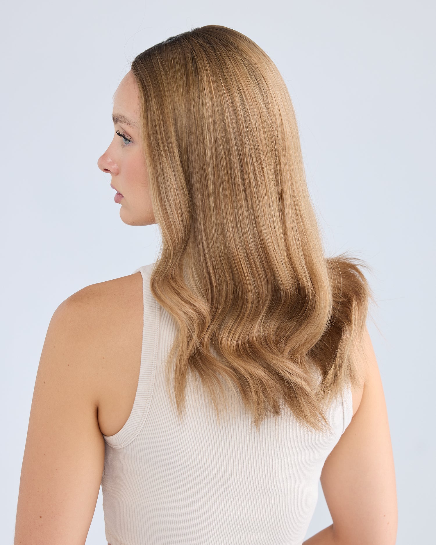 LIGHT HONEY BRUNETTE // GAME CHANGER WIG // 20 INCHES // M CAP