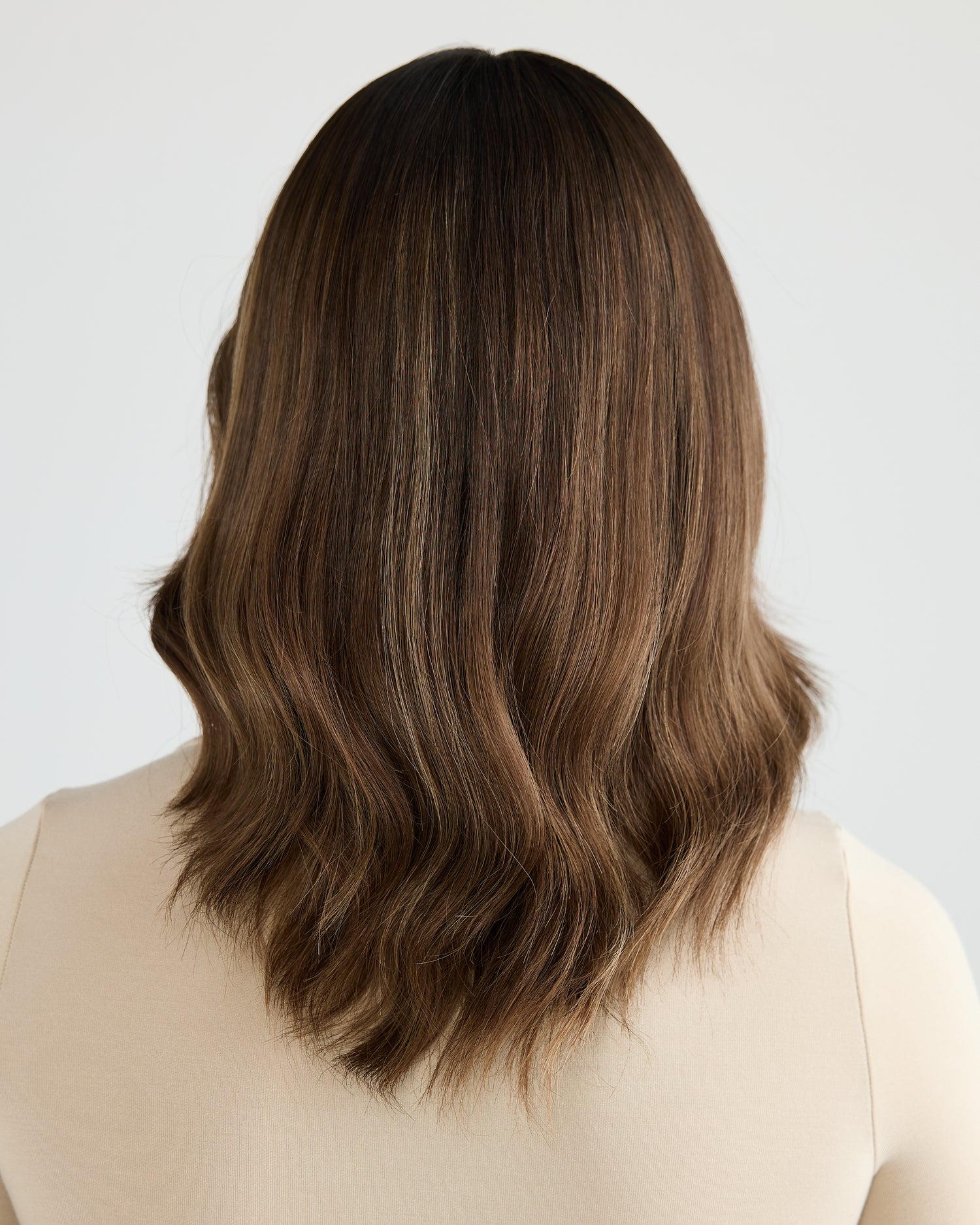 ASHY BRUNETTE DREAM // GAME CHANGER WIG // 16 INCHES // M CAP