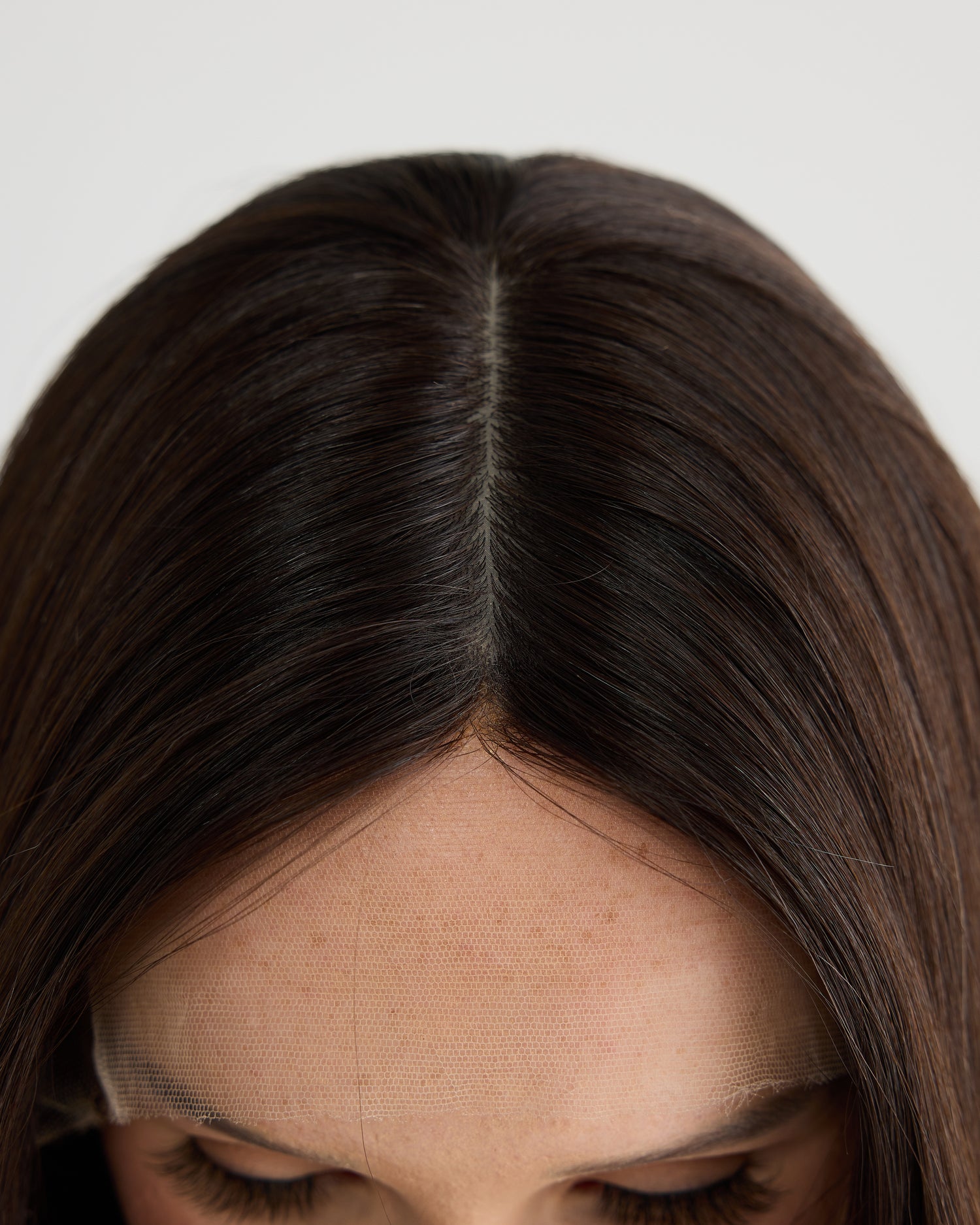 NATURAL DARKEST BRUNETTE // GAME CHANGER WIG // 20 INCHES // S CAP