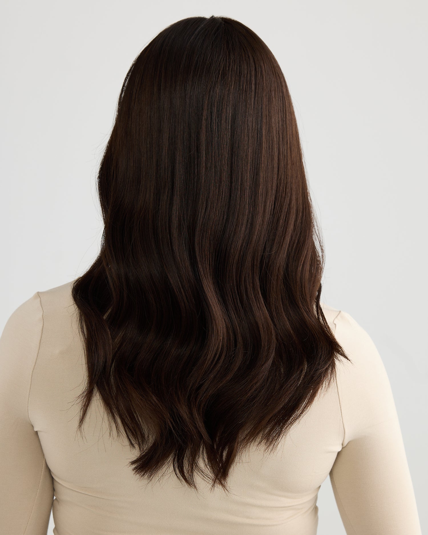 NATURAL DARKEST BRUNETTE // GAME CHANGER WIG // 20 INCHES // S CAP