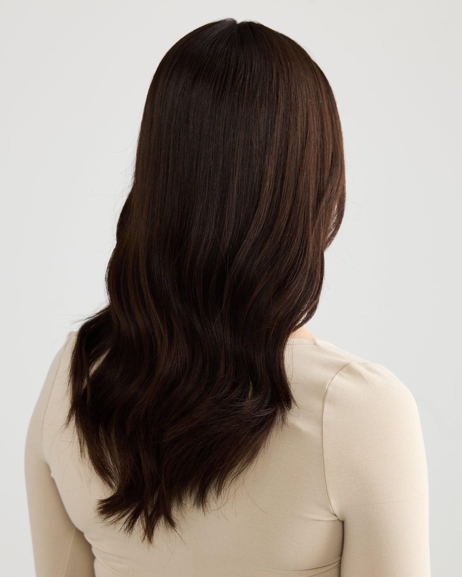 NATURAL DARKEST BRUNETTE // GAME CHANGER WIG // 20 INCHES // S CAP