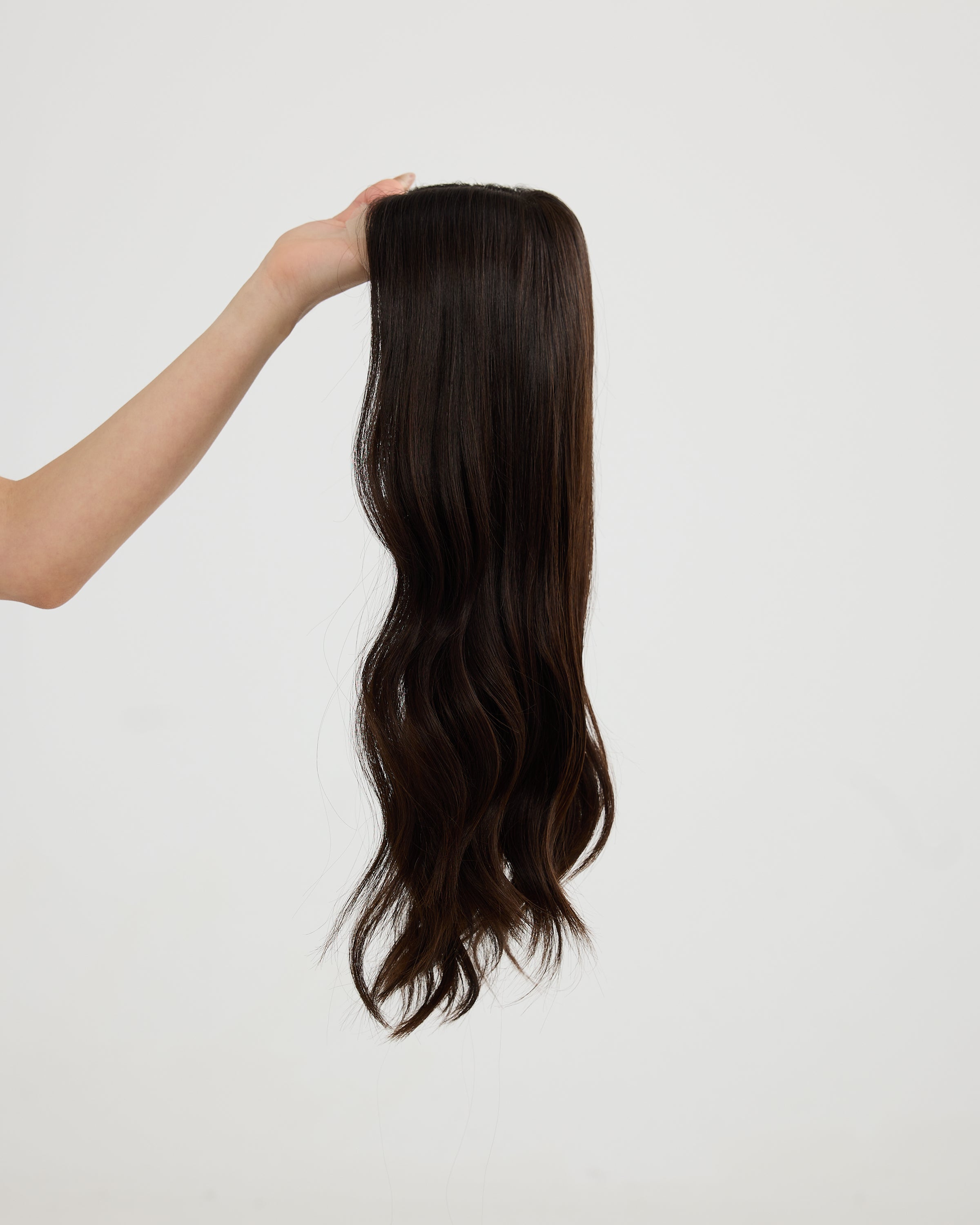 NATURAL DARKEST BRUNETTE // GAME CHANGER WIG // 20 INCHES // S CAP