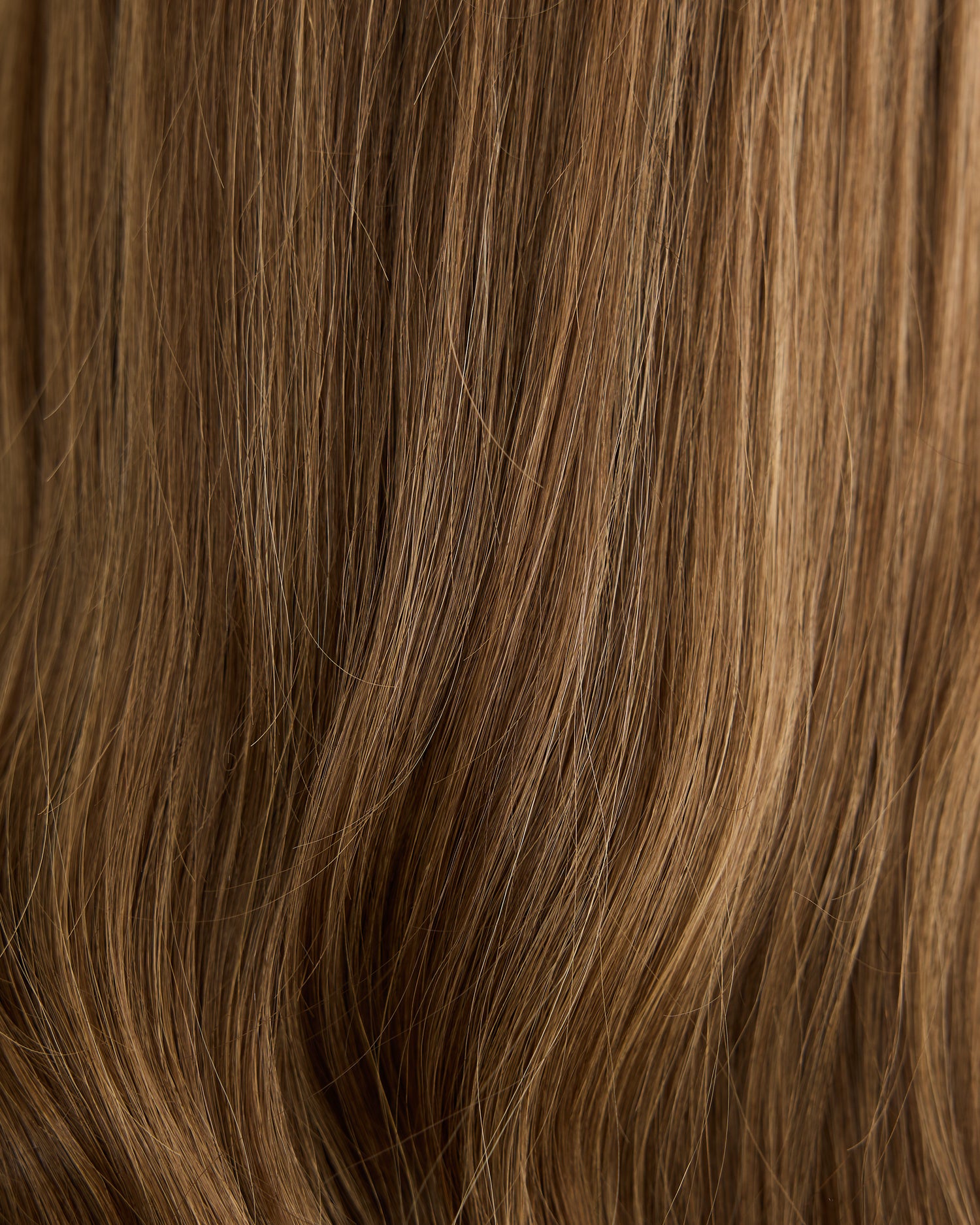 SOFT HAZELNUT BRUNETTE // GAME CHANGER WIG // 20 INCHES // M CAP