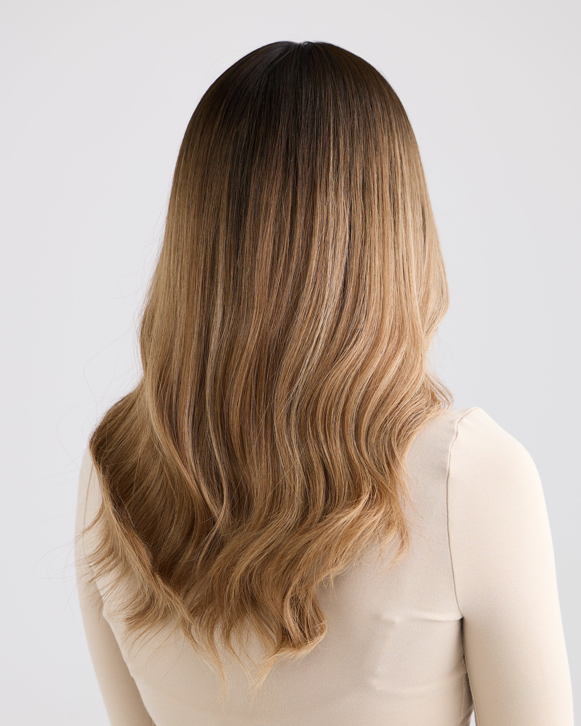 SOFT BRUNETTE BALAYAGE // GAME CHANGER WIG // 20 INCHES // S CAP