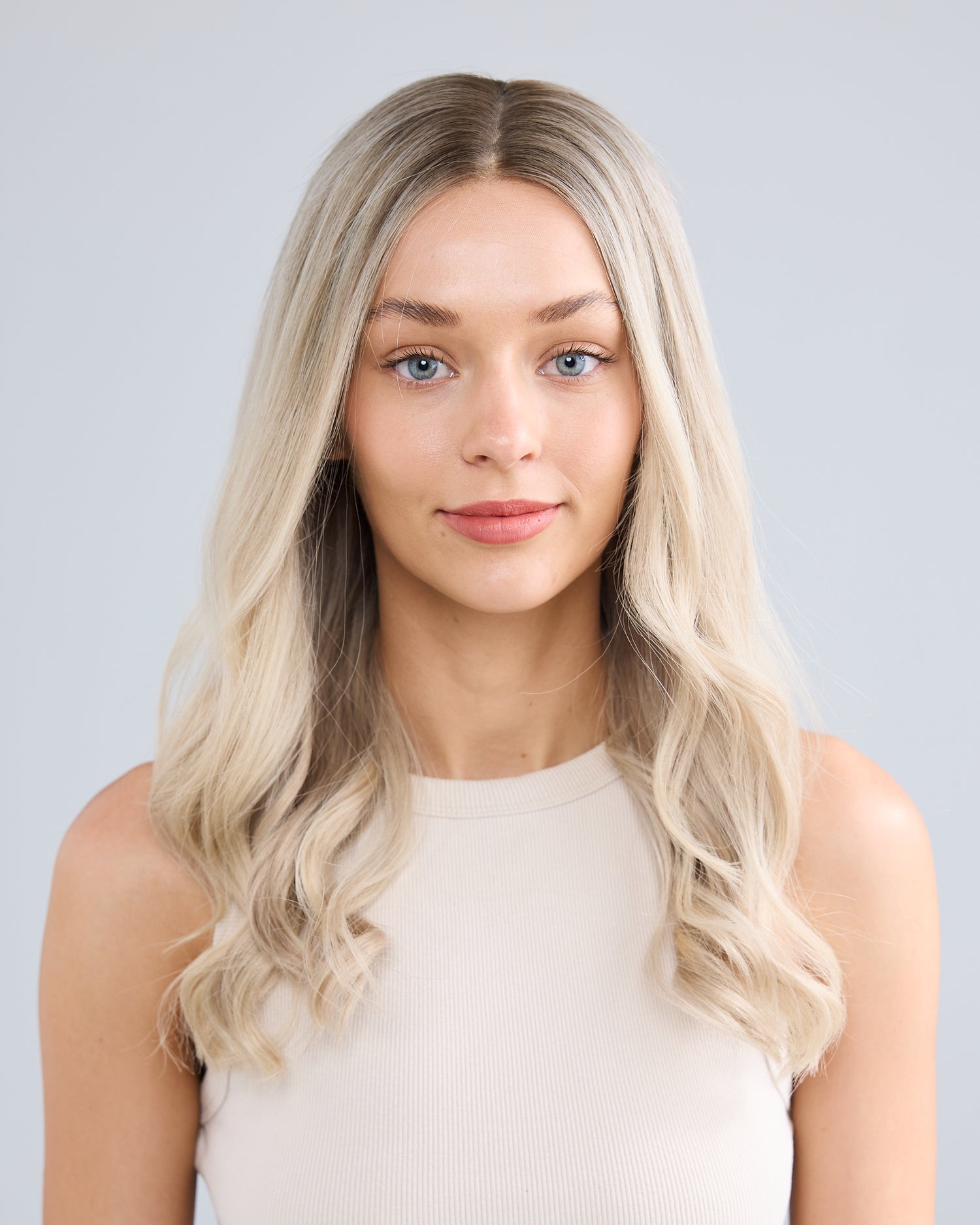 ASH BLONDE BALAYAGE // LUXE WIG // 20 INCHES // XS CAP