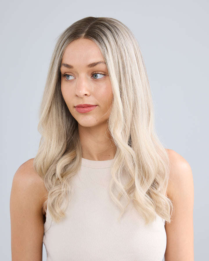 ASH BLONDE BALAYAGE // LUXE WIG // 20 INCHES // XS CAP