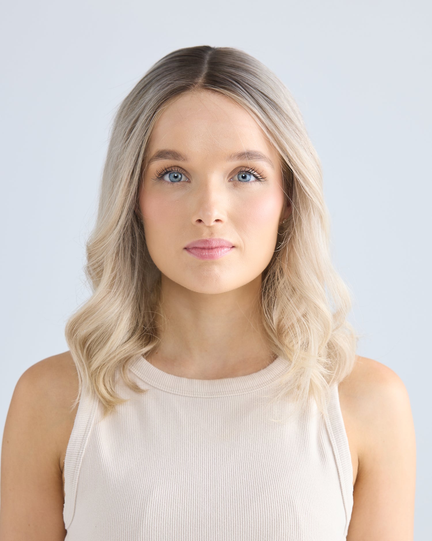 ASH BLONDE BALAYAGE // LUXE WIG // 16 INCHES // M CAP