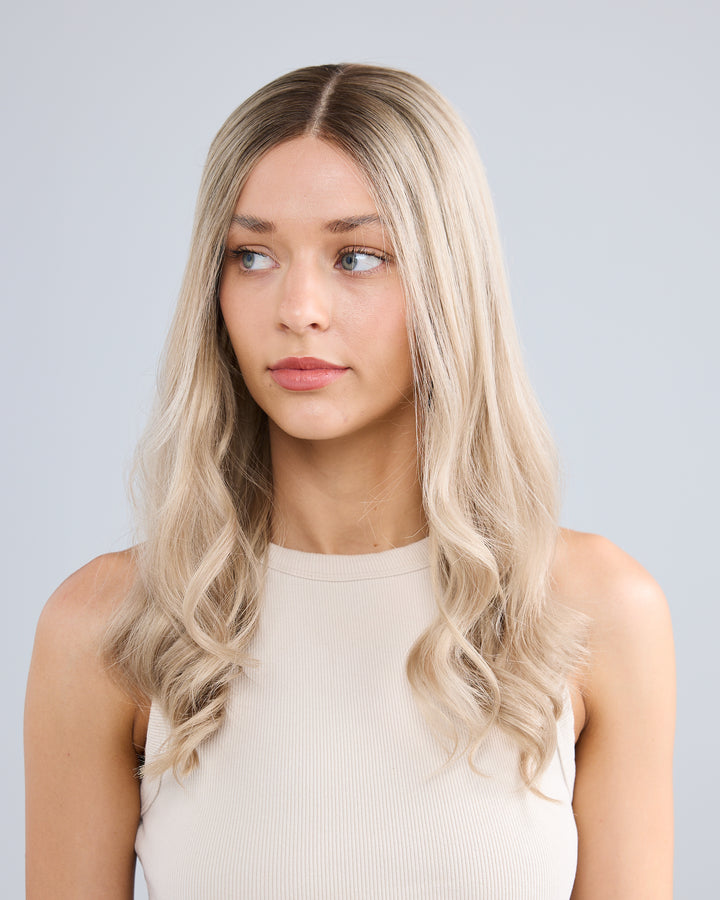 ASH BLONDE BALAYAGE // LUXE WIG // 20 INCHES // M CAP