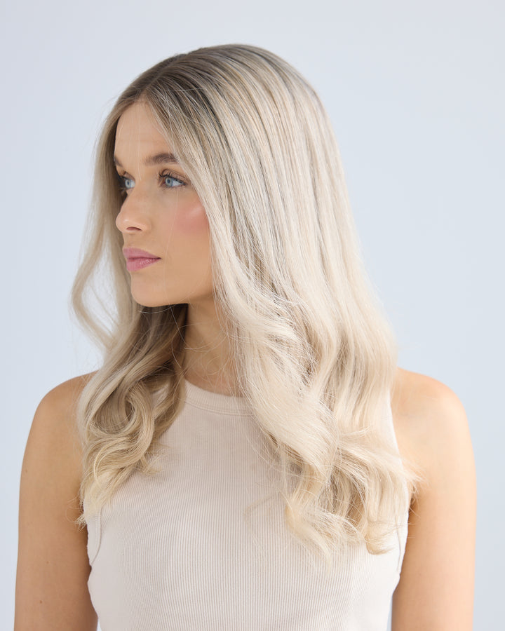 ASH BLONDE BALAYAGE // LUXE WIG // 20 INCHES // M CAP