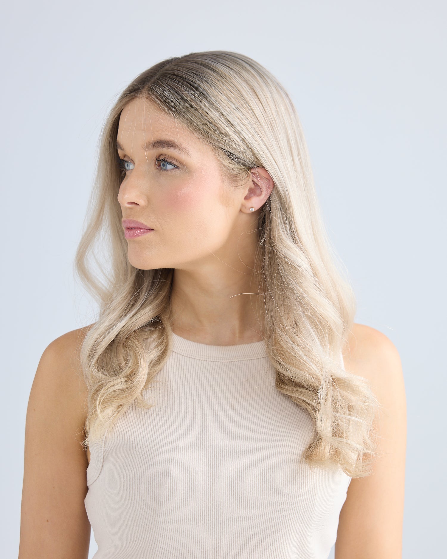 ASH BLONDE BALAYAGE // LUXE WIG // 20 INCHES // M CAP