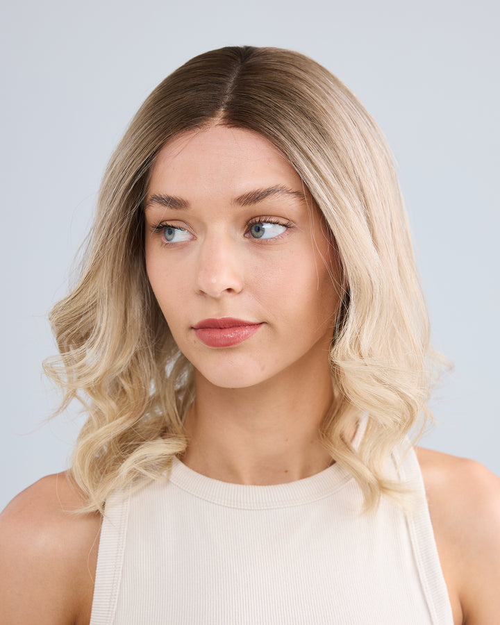 DIMENSIONAL LIGHT BLONDE // LUXE WIG // 16 INCHES // M CAP