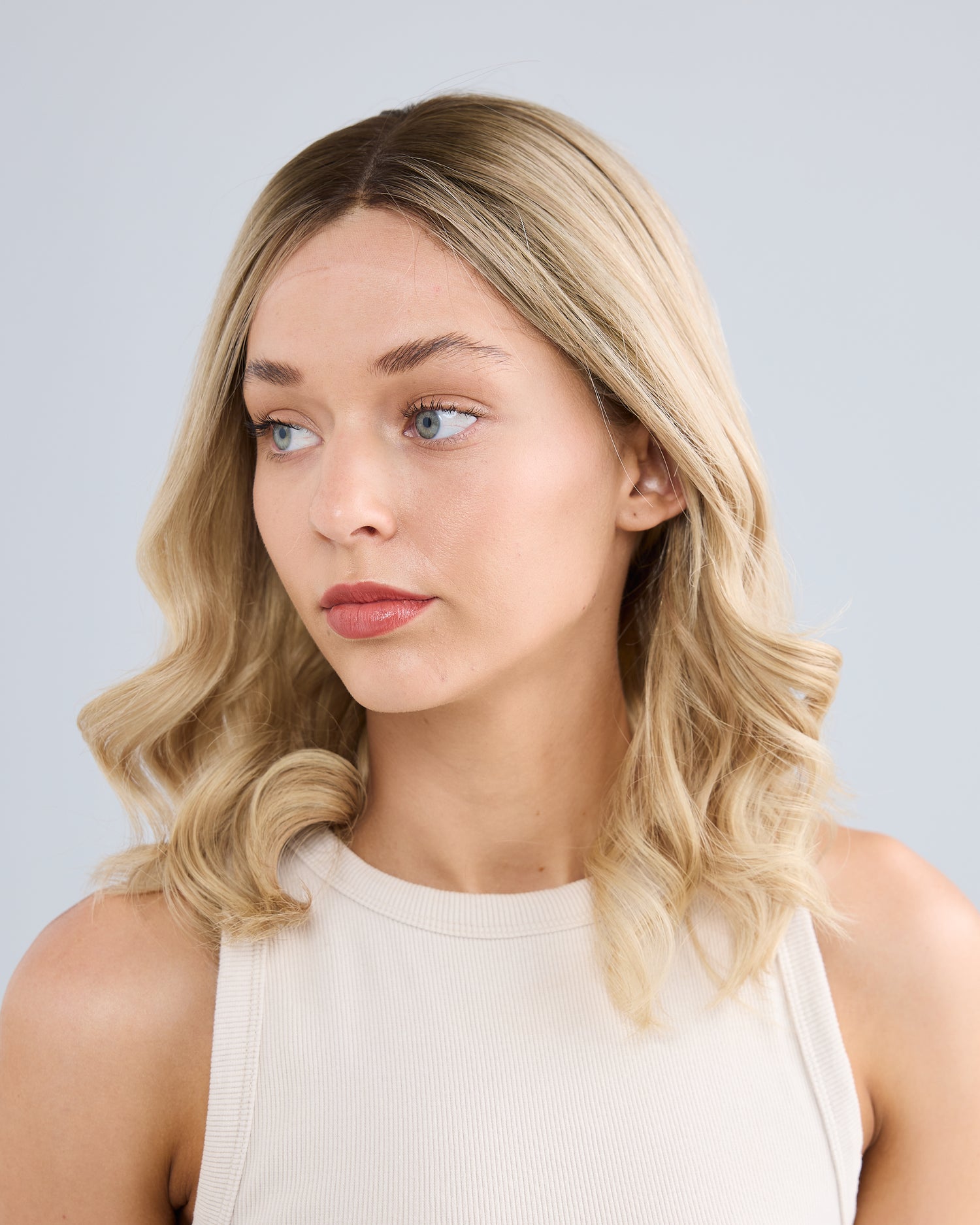 SOFT LIGHT BLONDE // LUXE WIG // 16 INCHES // M CAP