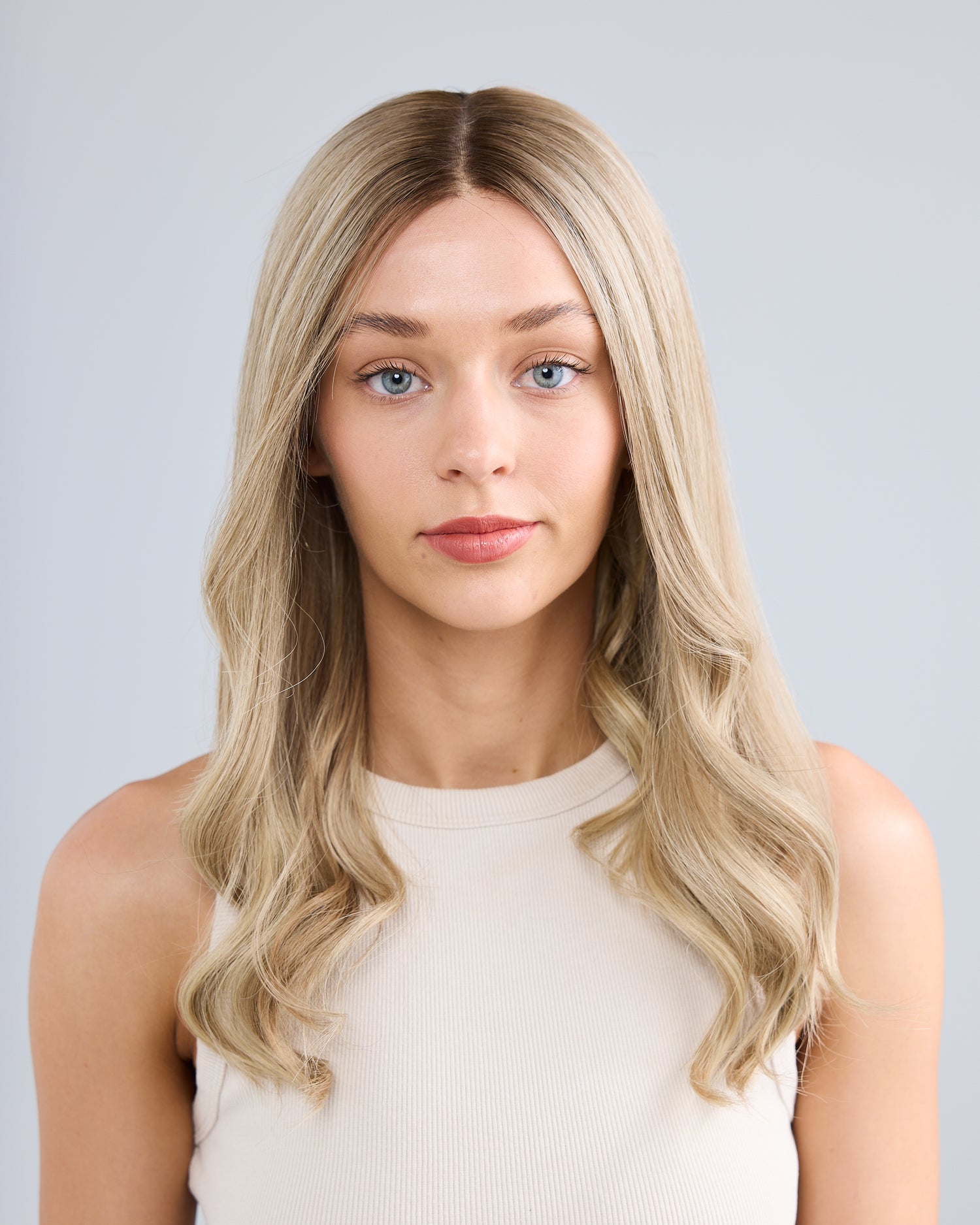 DIMENSIONAL LIGHT BLONDE // LUXE WIG // 20 INCHES // M CAP