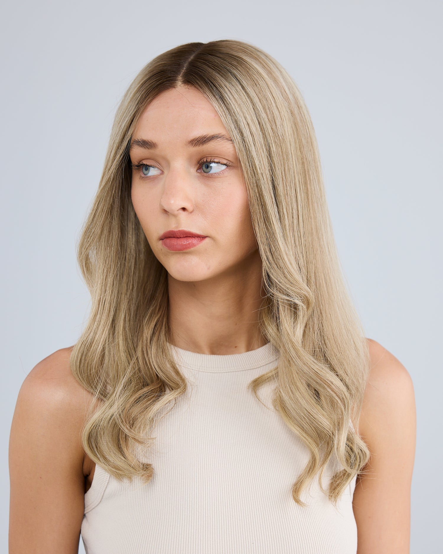 DIMENSIONAL LIGHT BLONDE // LUXE WIG // 20 INCHES // M CAP