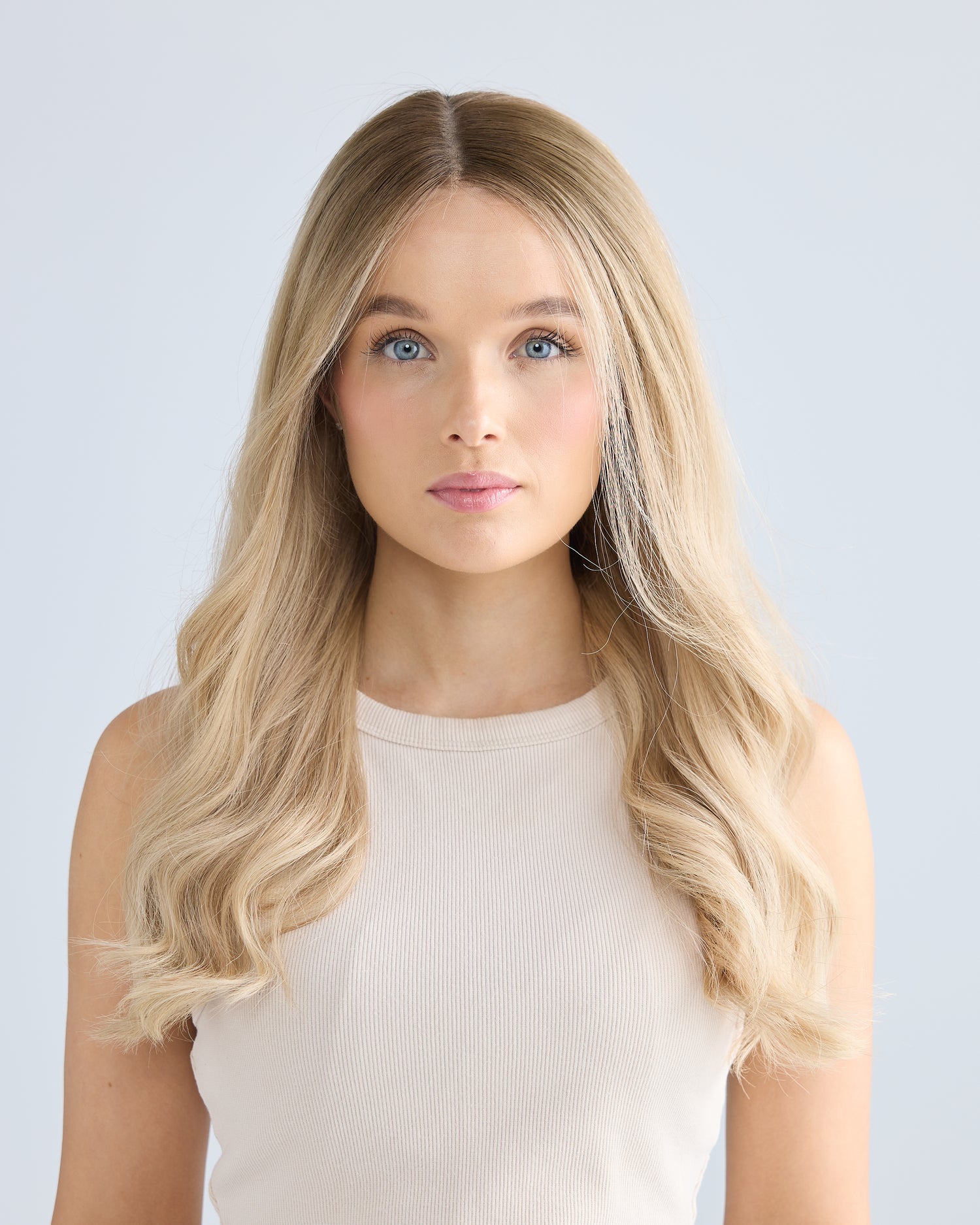 LIGHT MELTED BLONDE // LUXE WIG // 22 INCHES // M CAP