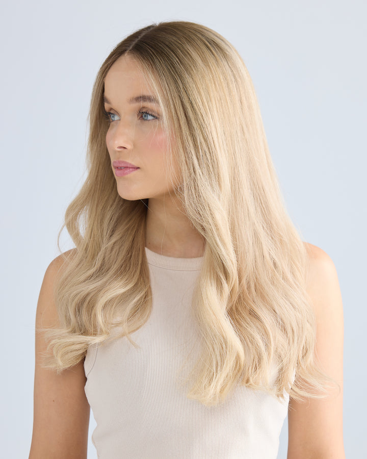 LIGHT MELTED BLONDE // LUXE WIG // 22 INCHES // M CAP