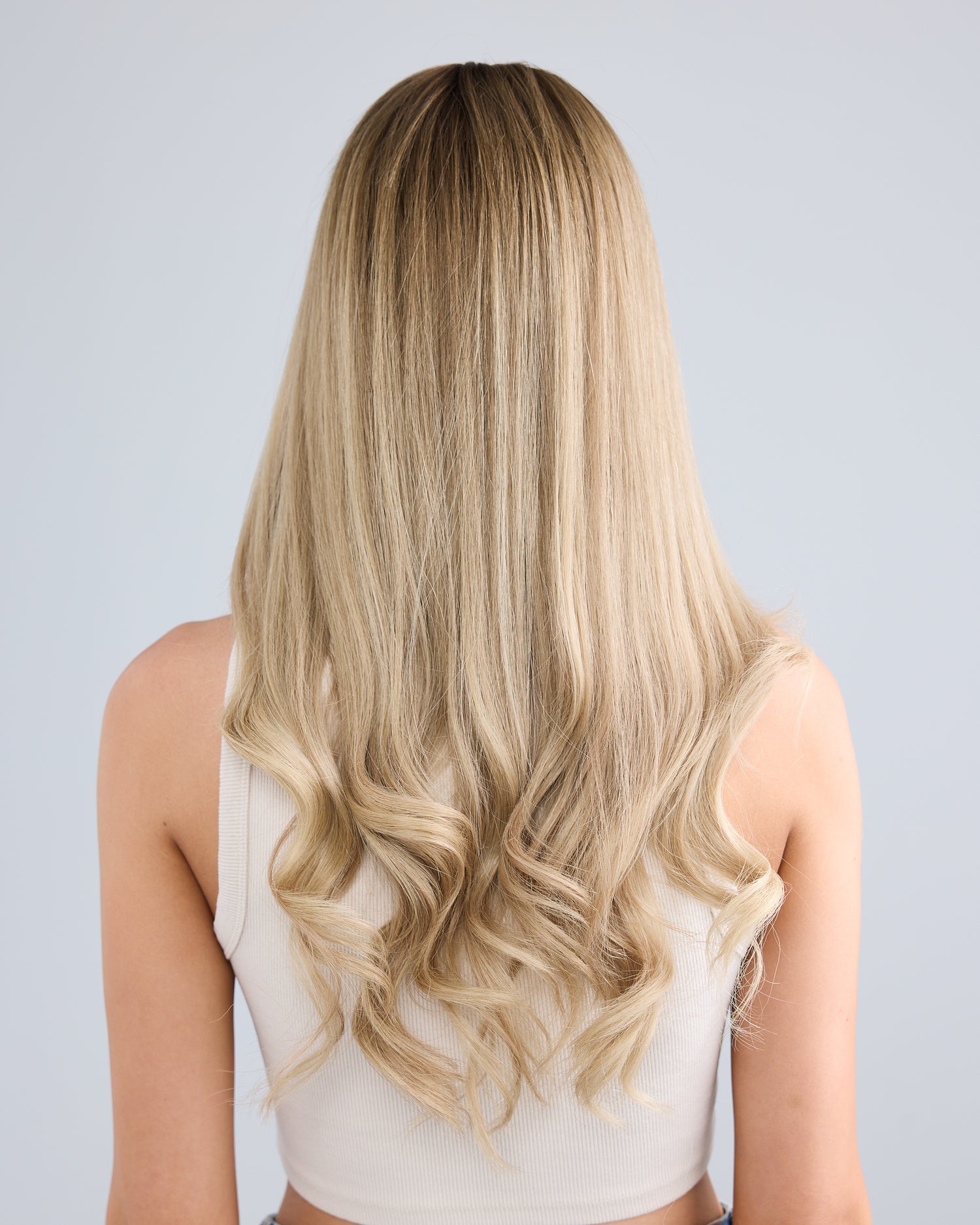 DIMENSIONAL LIGHT BLONDE // LUXE WIG // 24 INCHES // S CAP