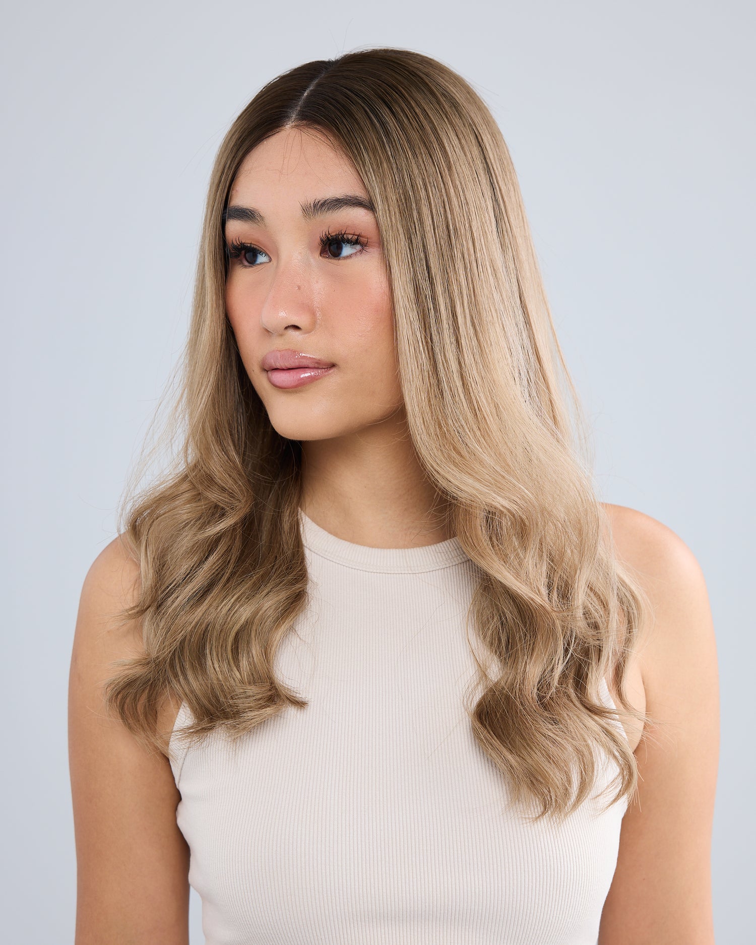 NEUTRAL BRONDE MELT // LUXE WIG // 22 INCHES // M CAP