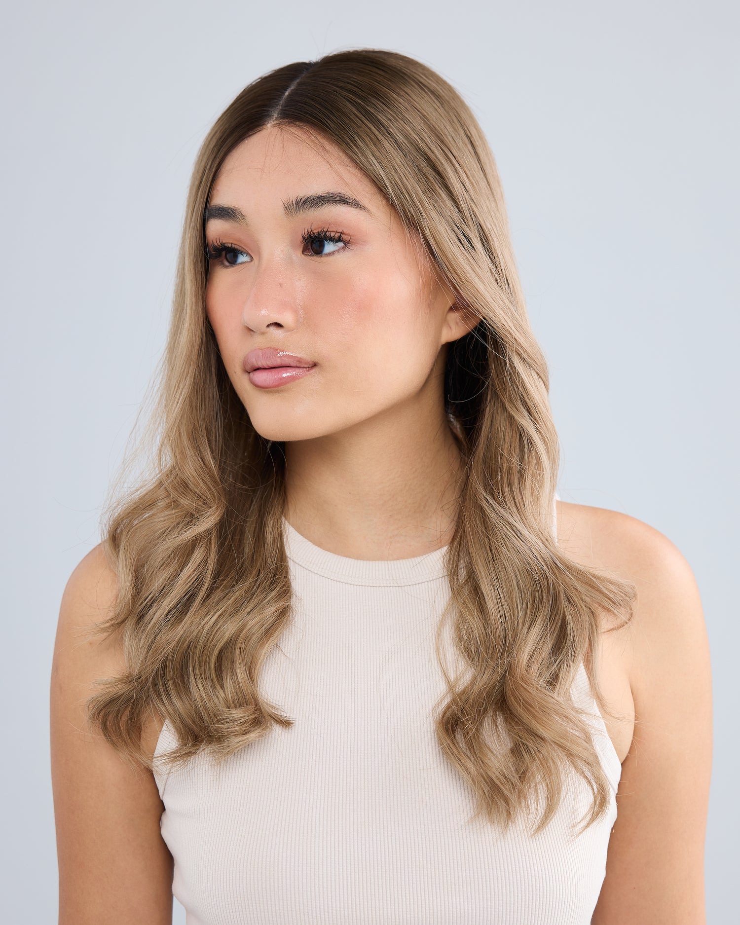 NEUTRAL BRONDE MELT // LUXE WIG // 22 INCHES // M CAP