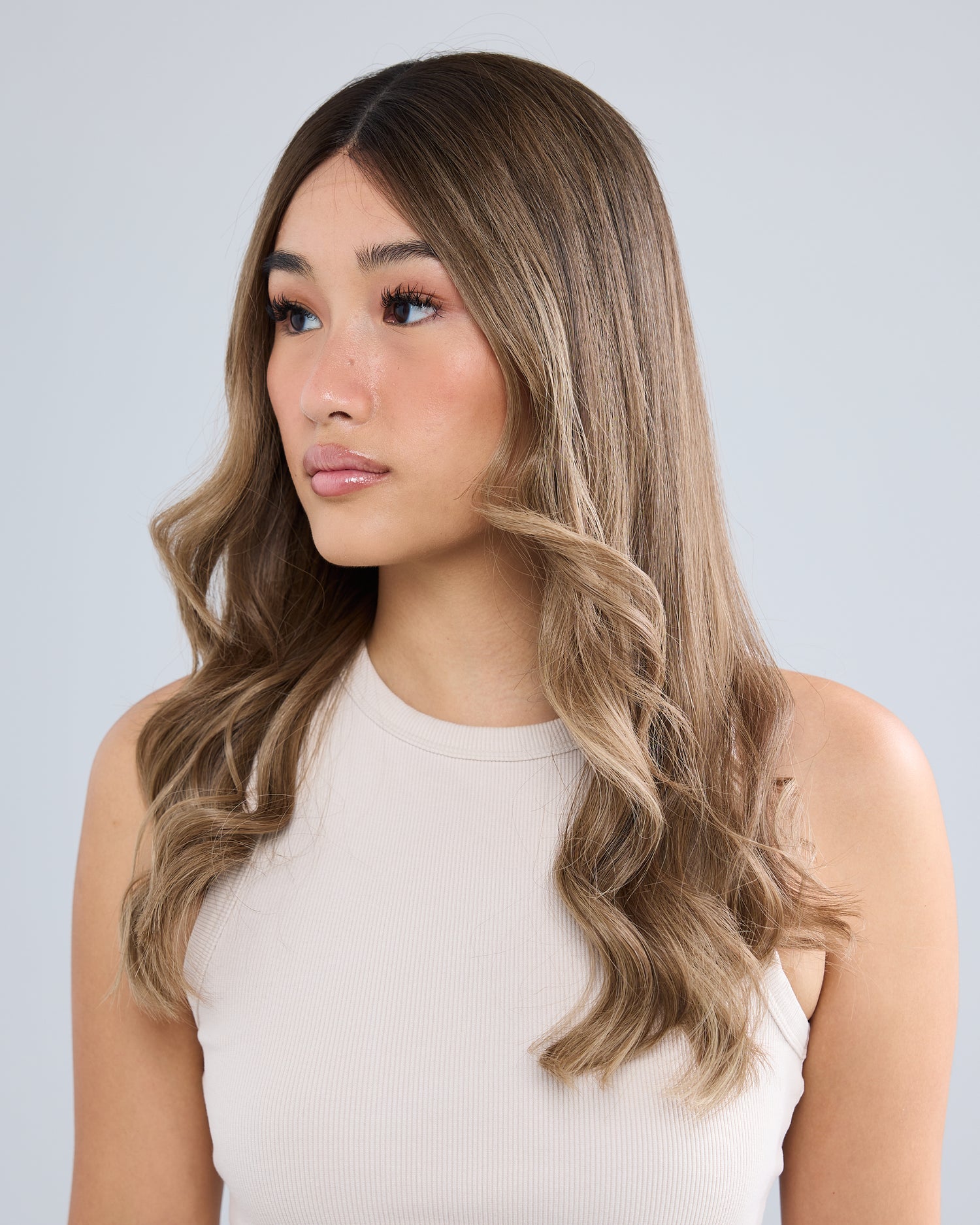 ASH LIGHT BRUNETTE // LUXE WIG // 24 INCHES // M CAP