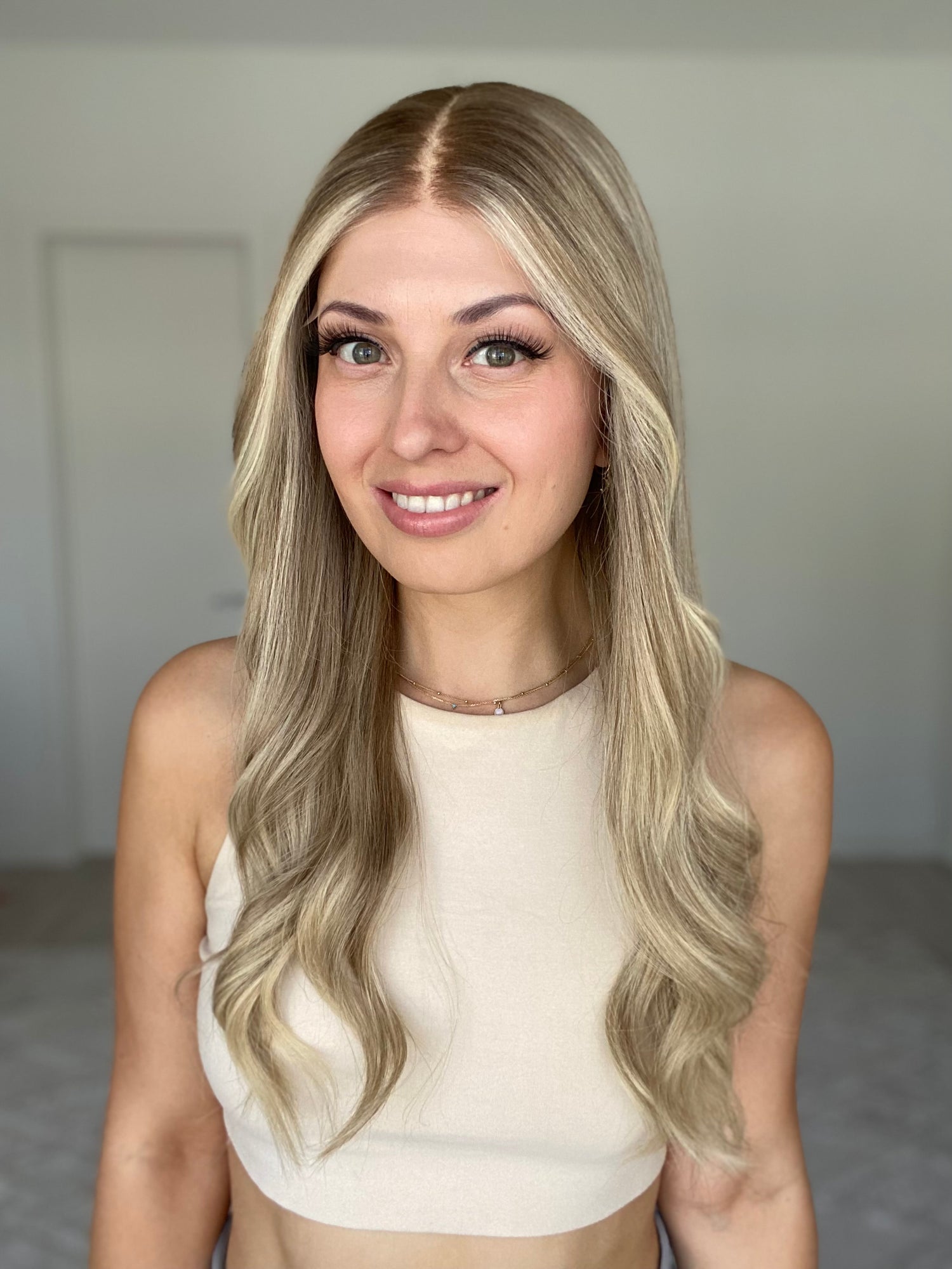 Dimensional Blonde // Luxe Wig // 24 Inches // S Cap