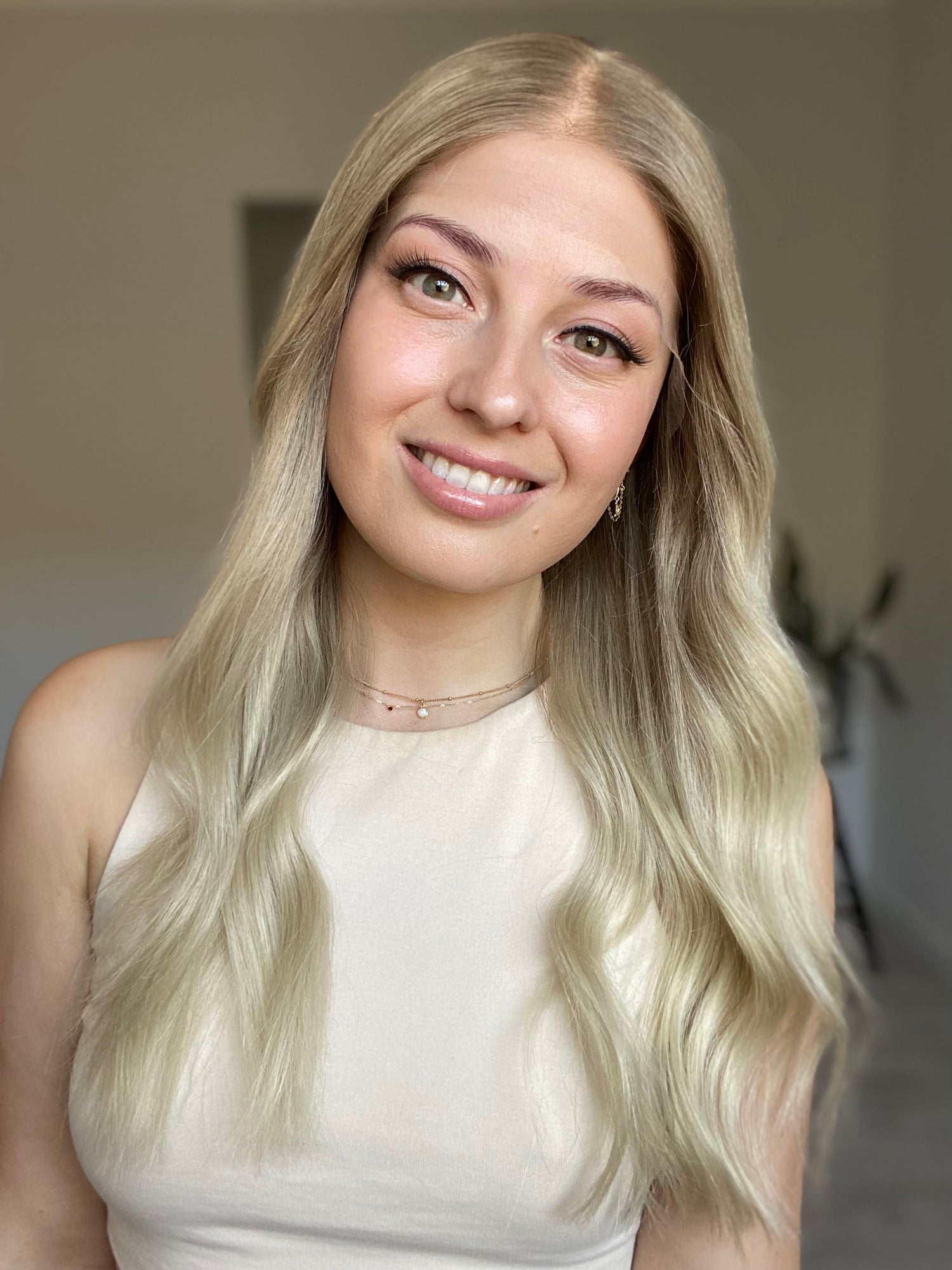 Light Ash Blonde // Luxe Wig // 24 Inches // M Cap