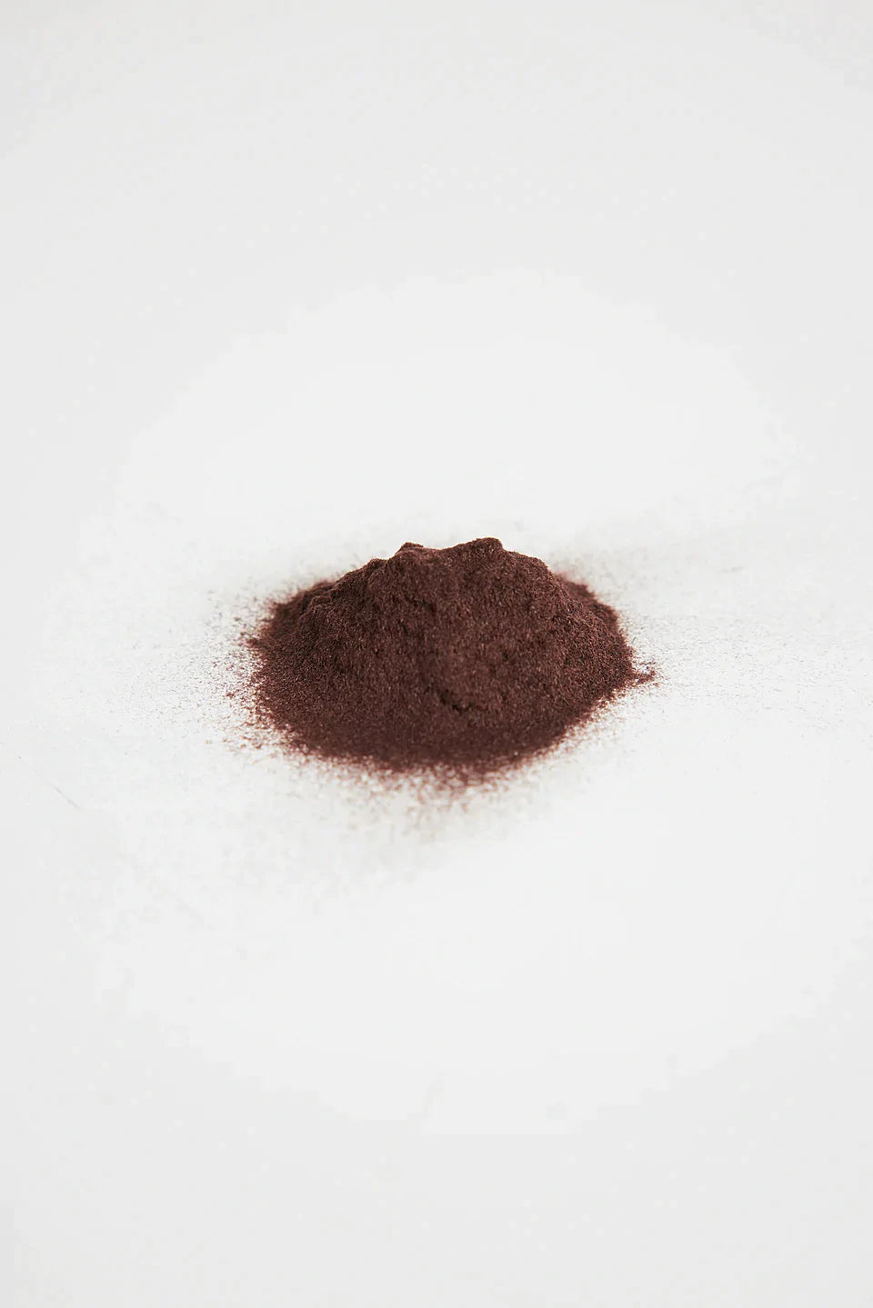 Rich Medium Brunette Clingy Fibers
