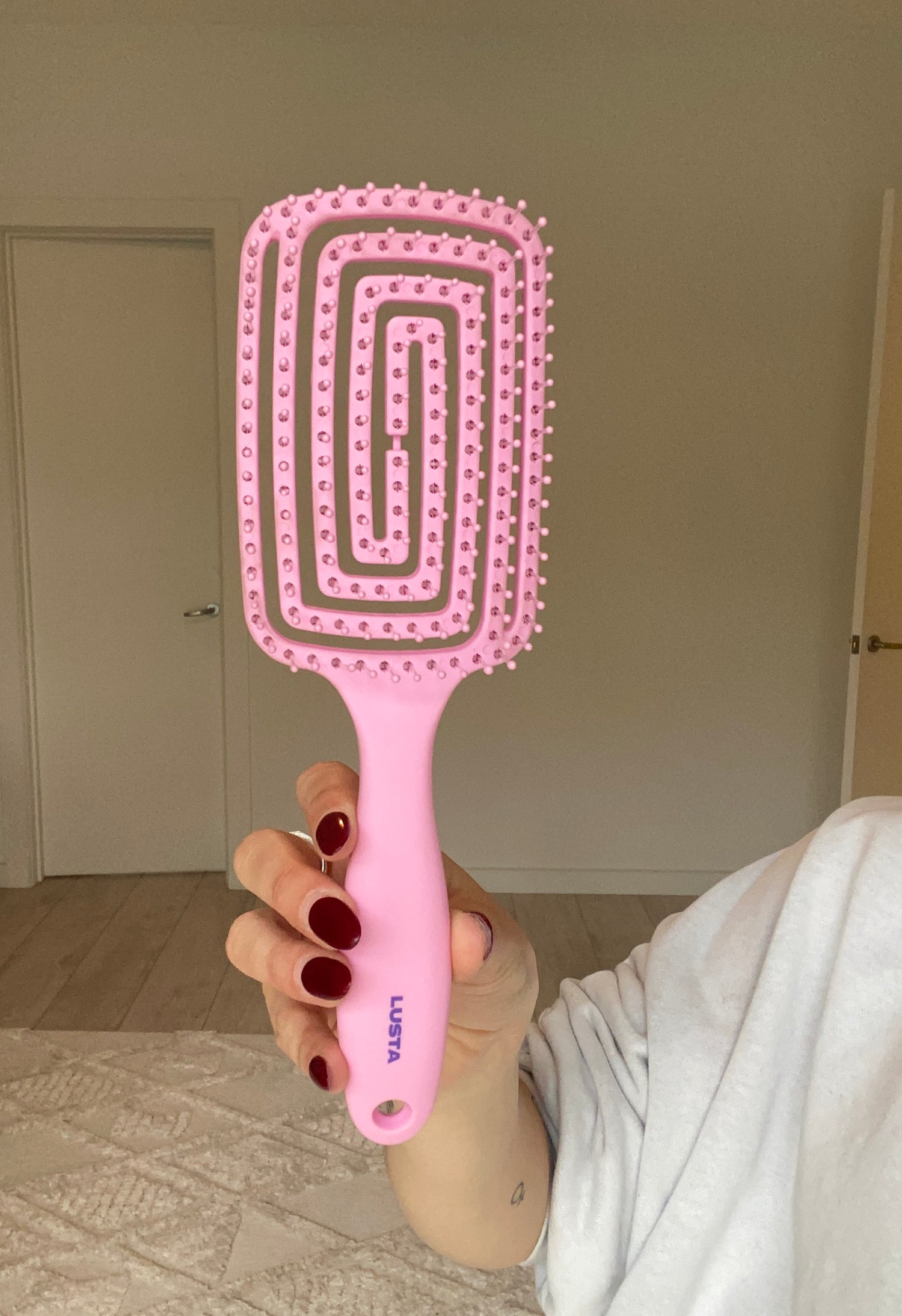 Lusta Paddle Brush