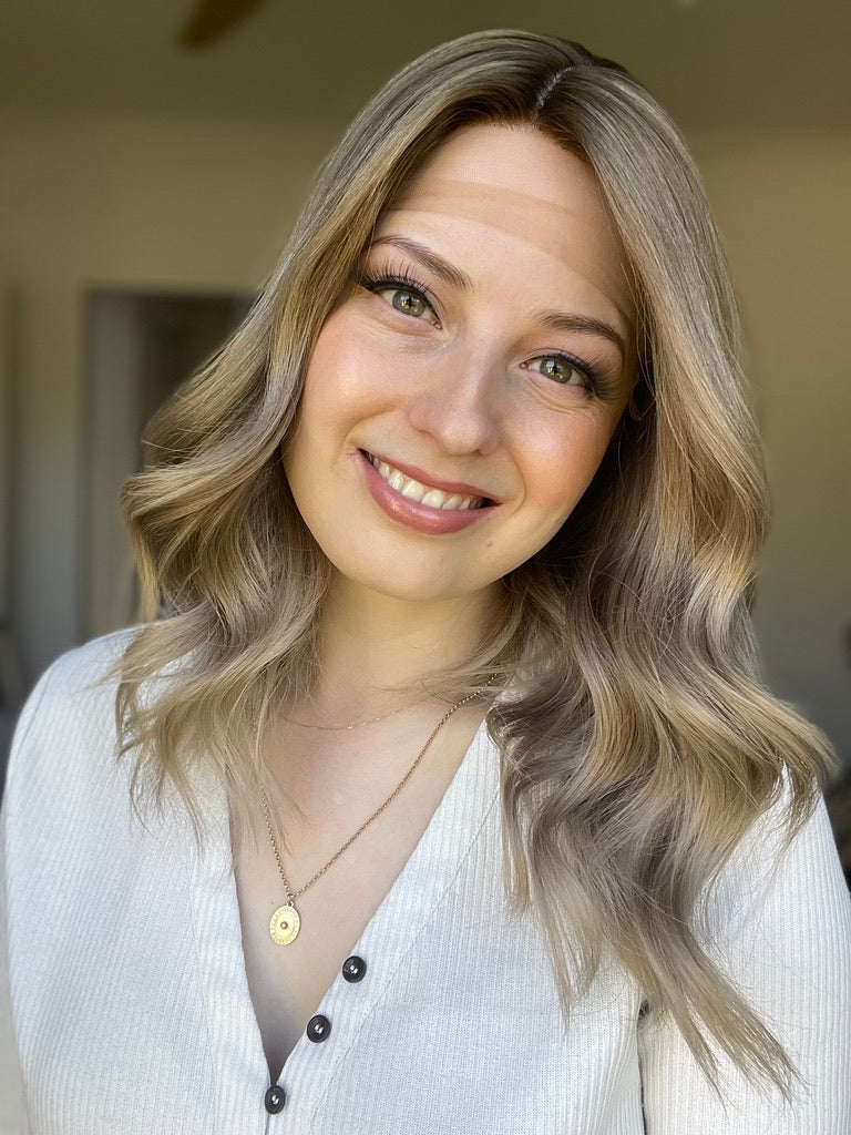 Dimensional Ash Blonde // Lace-Front Essentials Wig // 14-16 Inches // M Cap